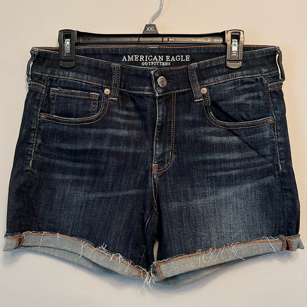 American Eagle • Dark wash cuffed mid rise shorts